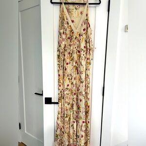 Band of Gypsies Floral Maxi!🌸
